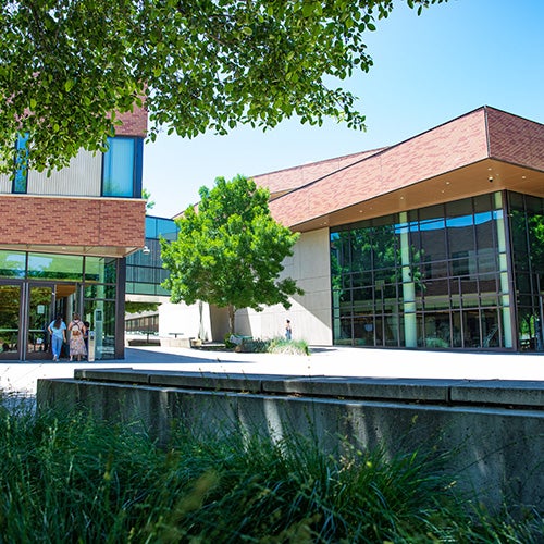 DVC Pleasant Hill campus commons.