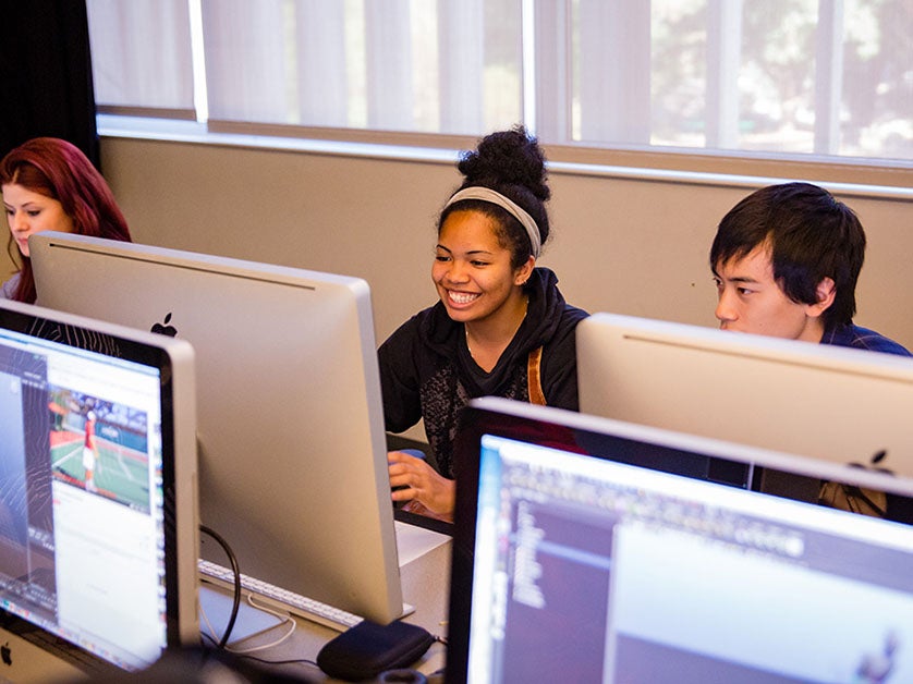 DVC students in a computer lab.