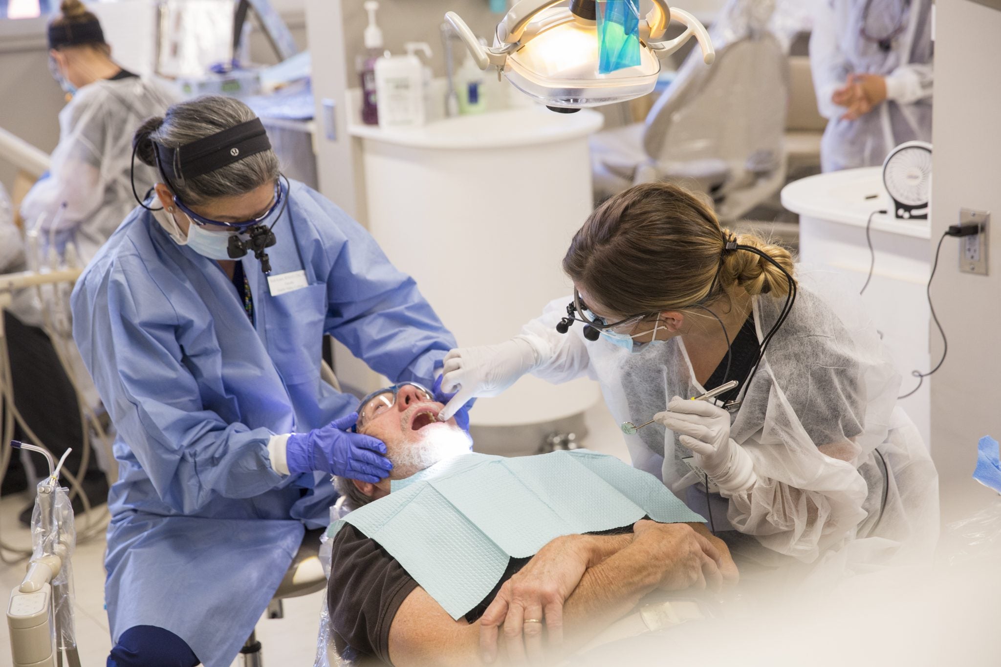 DVC dental students in the DVC dental clinic