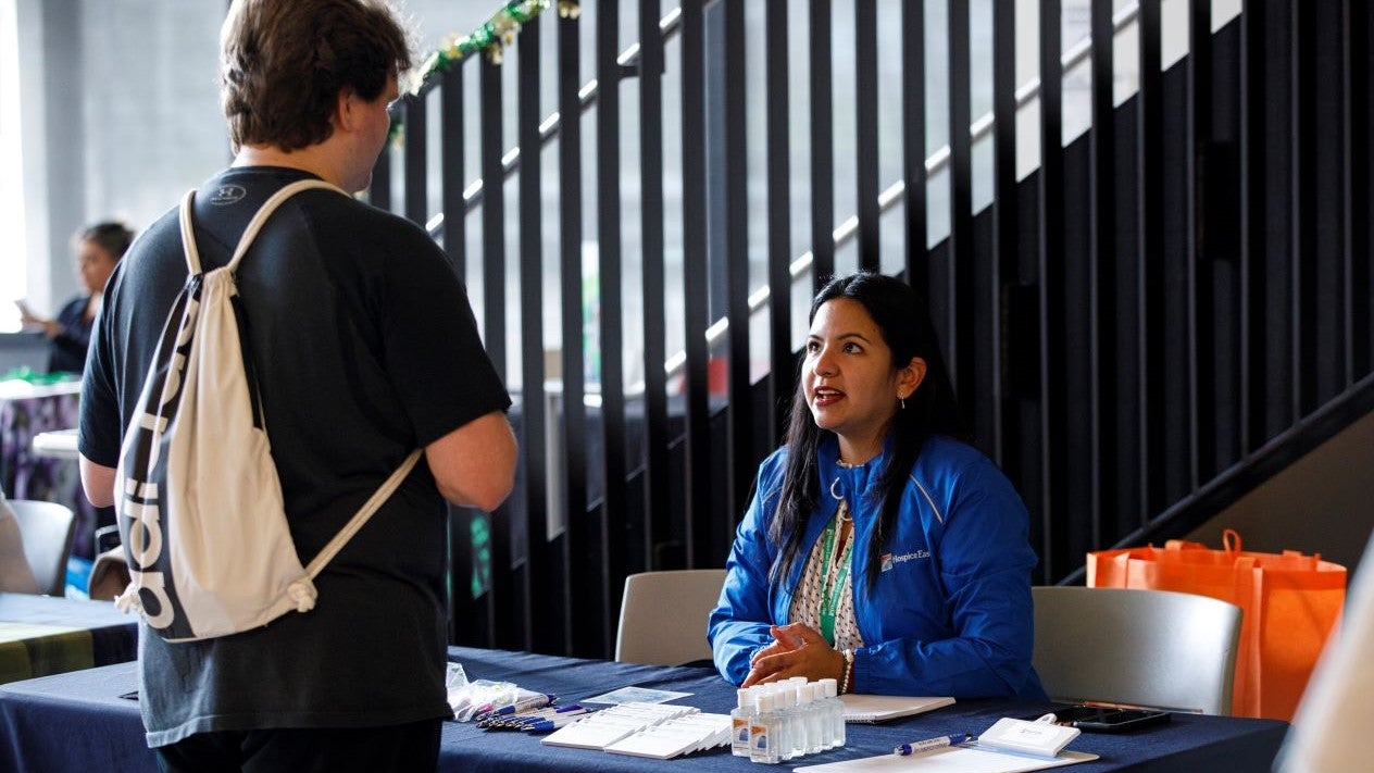 Employer meets with a DVC student